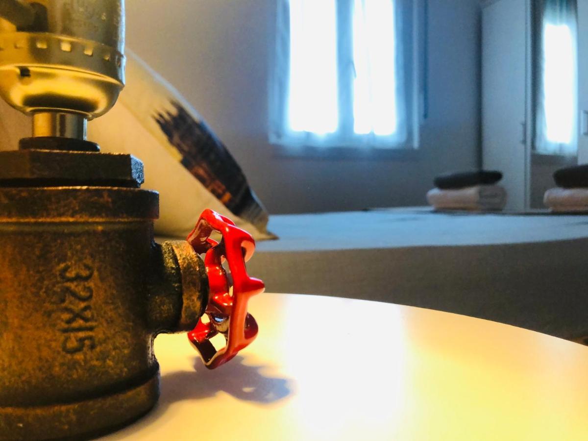Apartamento Blaxej, Nel Cuore Di Verona, Moderno Ed Elegante, 4 Posti Letto, Wi-Fi, Self Check In Exterior foto