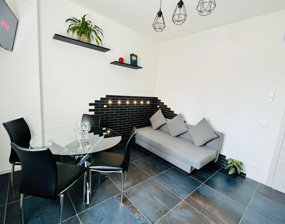 Apartamento Blaxej, Nel Cuore Di Verona, Moderno Ed Elegante, 4 Posti Letto, Wi-Fi, Self Check In Exterior foto